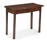 A GEORGE III MAHOGANY SERPENTINE FRONTED FOLD OVER TEA TABLE, CIRCA 1770