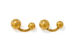 A PAIR OF EARLY 20TH CENTURY DIAMOND SET CUFFLINKS