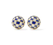 Y ANGELA CUMMINGS FOR TIFFANY & CO, A PAIR OF LAPIS LAZULI AND MOTHER-OF-PEARL CUFFLINKS