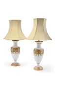 A PAIR OF WHITE PORCELAIN AND POLYCHROME DECORATED TABLE LAMPS, PROBABLY LATE 20TH CENTURY