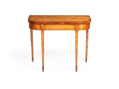 Y A GEORGE III SATINWOOD AND CROSSBANDED CARD TABLE, CIRCA 1800