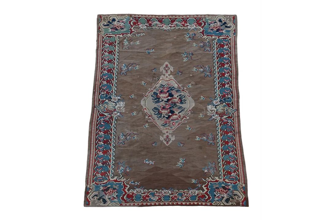 AN AUBUSSON STYLE CARPET, IN 18TH CENTURY STYLE, 20TH CENTURY - Image 1 of 4