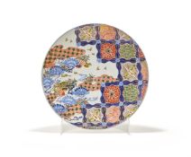 A LARGE JAPANESE IMARI CHARGER, MEIJI PERIOD