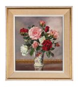 λ ALBERT WILLIAMS (BRITISH 1922-2010), STILL LIFE: ROSES IN A VASE
