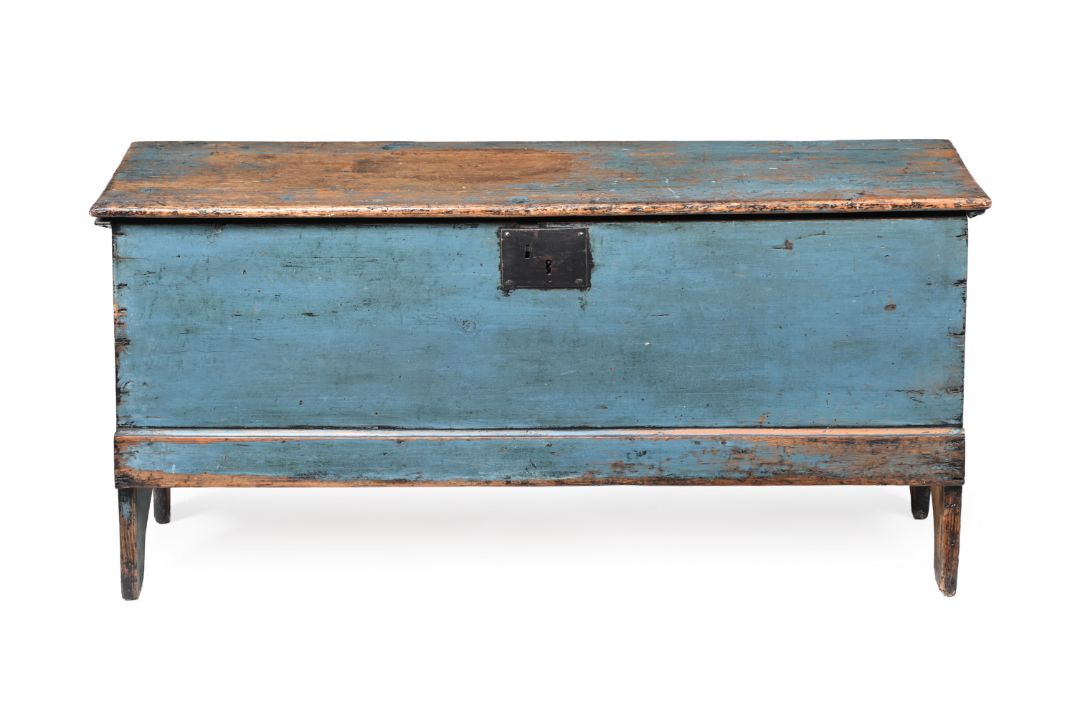 A BLUE PAINTED PINE BOARDED TRUNK OR COFFER, FIRST HALF 19TH CENTURY - Image 2 of 3