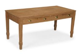 A VICTORIAN PINE SCRUB TOPPED FARMHOUSE TABLE, LATE 19TH CENTURY