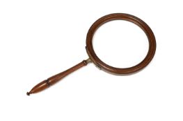 Y A REGENCY ROSEWOOD AND BRASS LIBRARY OR GALLERY GLASS, EARLY 19TH CENTURY