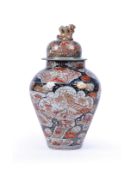 A JAPANESE IMARI VASE AND COVER, EDO PERIOD, 18TH CENTURY