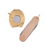 ASPREY, A 9CT GOLD PENKNIFE AND RAMSDEN & ROED, A 9CT GOLD CIGAR CUTTER