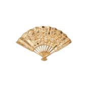 A 9 CARAT GOLD FAN BROOCH
