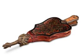Y A SET OF 'BOULLE' MOUNTED FIRE BELLOWS, LATE 18TH/EARLY 19TH CENTURY