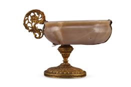 A SILVER FILIGREE-MOUNTED AGATE JATTE