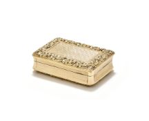A GEORGE III SILVER GILT RECTANGULAR SNUFF BOX, DANIEL HOCKLEY, LONDON 1813