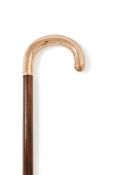 Y A 9 CARAT GOLD MOUNTED WALKING STICK, BIRMINGHAM 1911