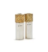 STUART DEVLIN, A PAIR OF SILVER CYLINDRICAL PEPPER GRINDERS, LONDON 1969 AND 1970