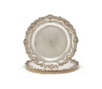 A PAIR OF GEORGE III SILVER SHAPED CIRCULAR PLATES, PAUL STORR, LONDON 1818