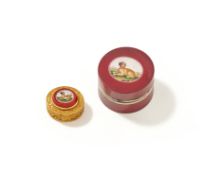 A FRENCH GOLD AND MICROMOSAIC VINAIGRETTE AND AN ITALIAN SILVER AND MICROMOSAIC VINAIGRETTE