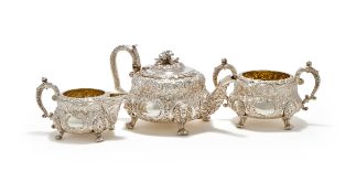 Y A GEORGE IV SILVER CIRCULAR BALUSTER THREE PIECE TEA SET, JOSEPH CRADDOCK & WILLIAM KER REID