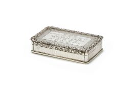 A WILLIAM IV SILVER SNUFF BOX, EDWARD SMITH, BIRMINGHAM 1835