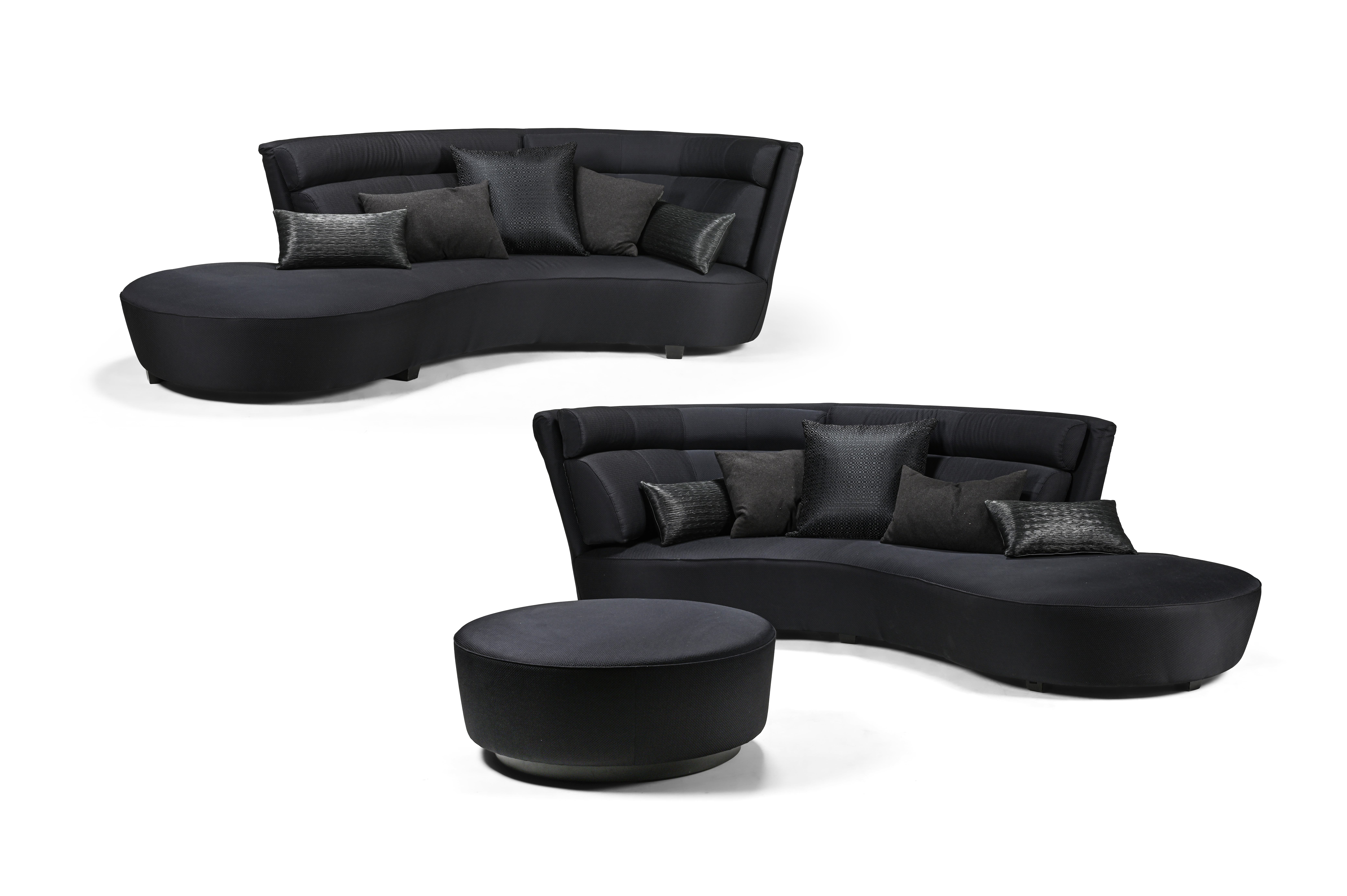 VLADIMIR KAGAN (ATTRIBUTED), A PAIR OF BLACK CHAISE LONGUES SOFAS, EARLY 21ST CENTURY