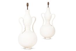 A PAIR OF WHITE PAINTED WOOD DOUBLE GOURD TABLE LAMPS, BY ANDREW ALLFREE (B.1956)