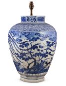 A LARGE JAPANESE BLUE AND WHITE JAR, EDO PERIOD, LATE 17TH CENTURY