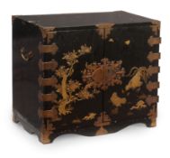 A JAPANESE LACQUER TABLE CABINET, EDO PERIOD, 18TH CENTURY