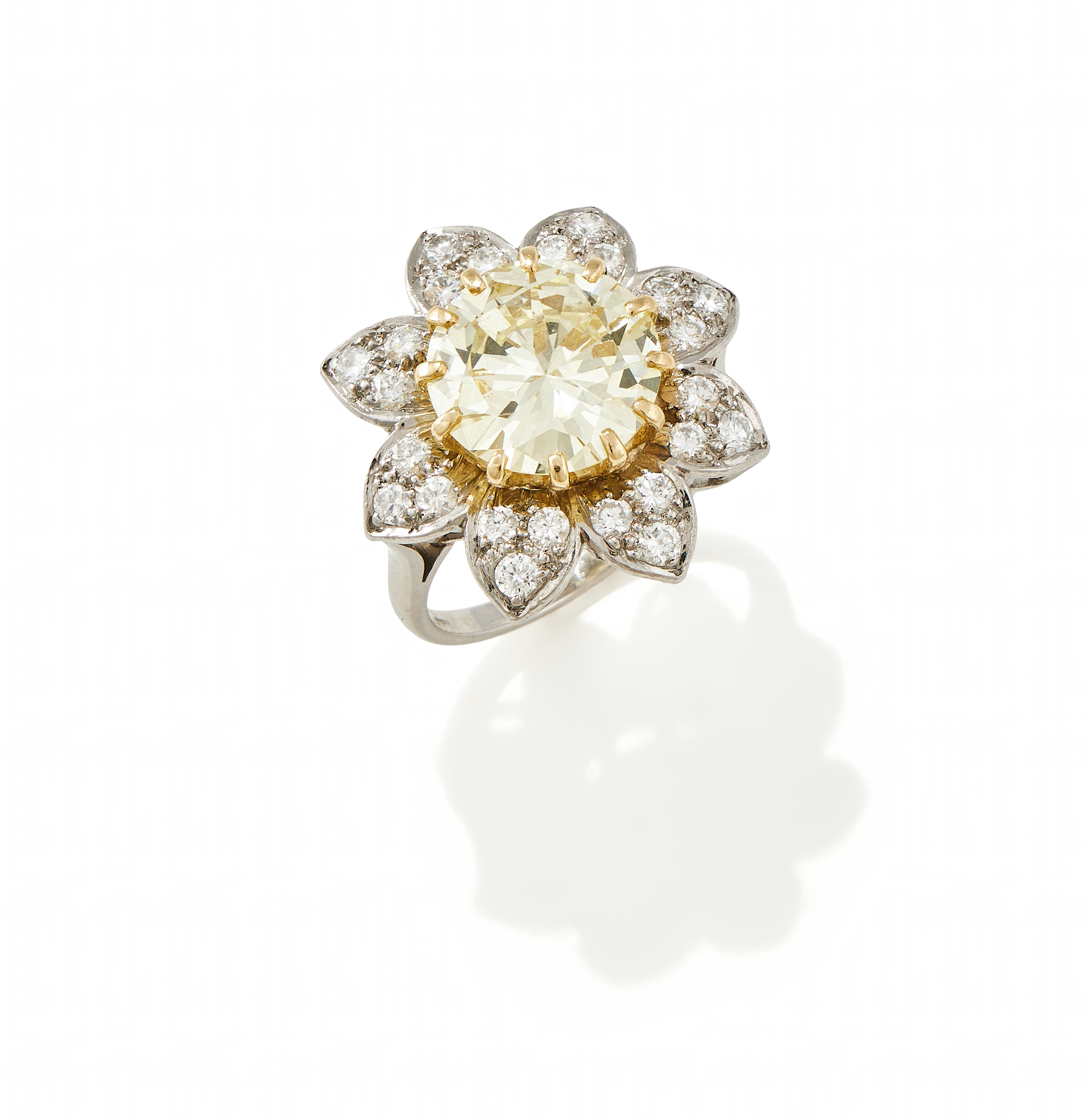 A DIAMOND CLUSTER RING