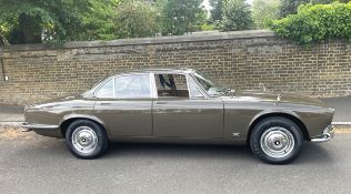 1971 Jaguar XJ6 Series 1 4.2 SWB Saloon        Registration Number: GPL 734K Chassis Number: