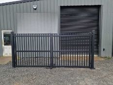 13 Ft Opening Gates With 2 Hanging Posts, 1800mm High , Posts 100mm x 100mm x 2000mm,( 1 Pair Of Gat