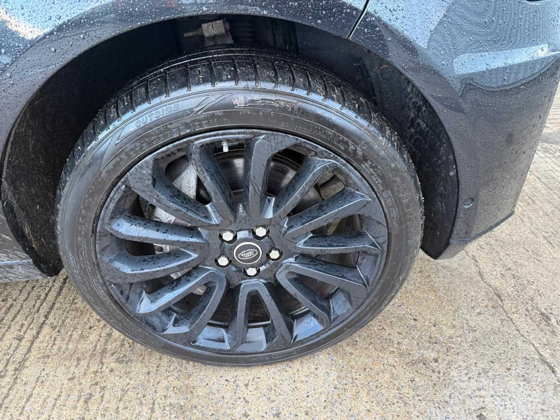 2013 Range Rover Autobiography , Auto-B SDV8, 4.4D Start/ Stop, Climate Control , Sat Nav, Blue toot - Image 10 of 32