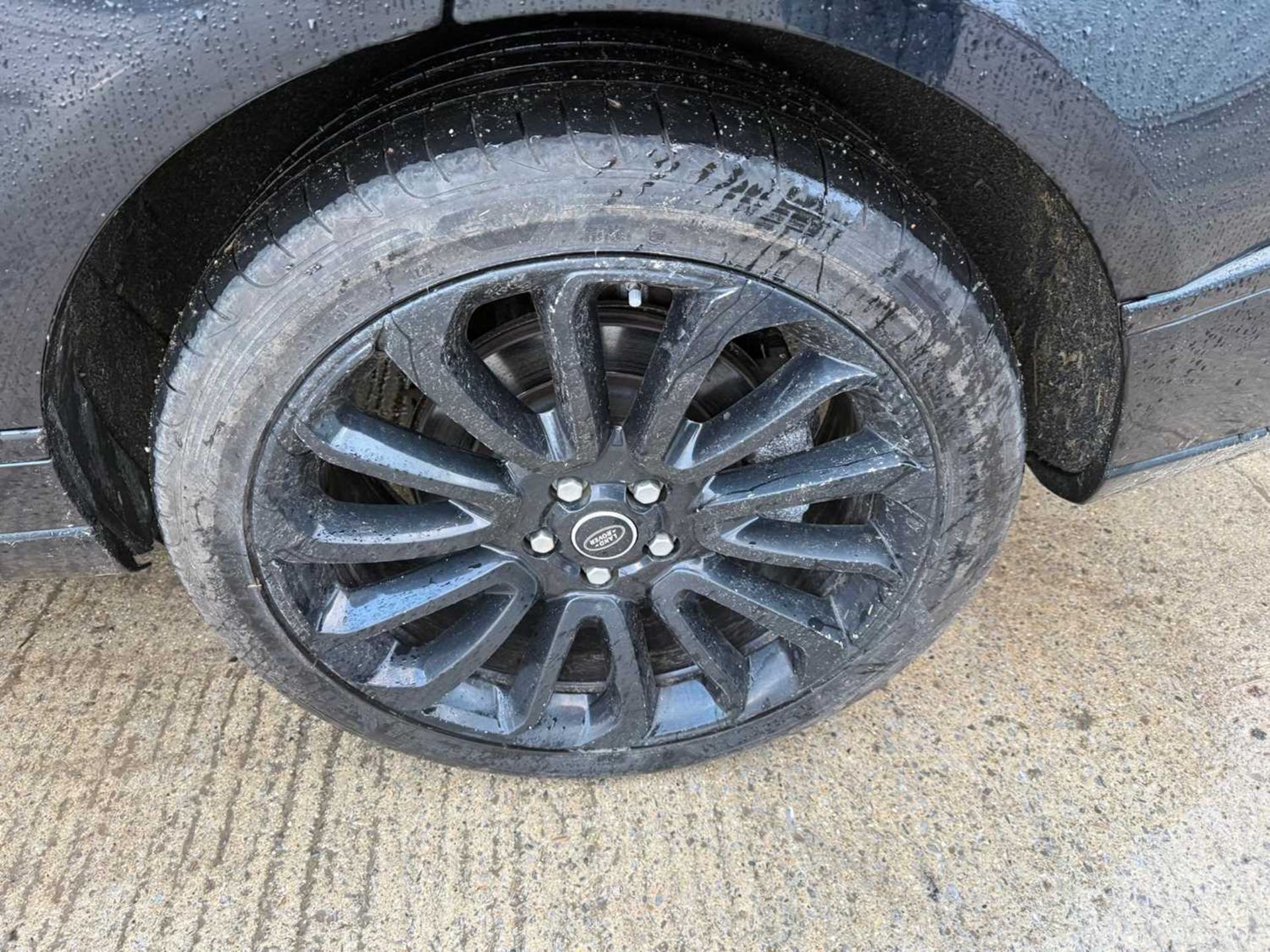 2013 Range Rover Autobiography , Auto-B SDV8, 4.4D Start/ Stop, Climate Control , Sat Nav, Blue toot - Image 8 of 32