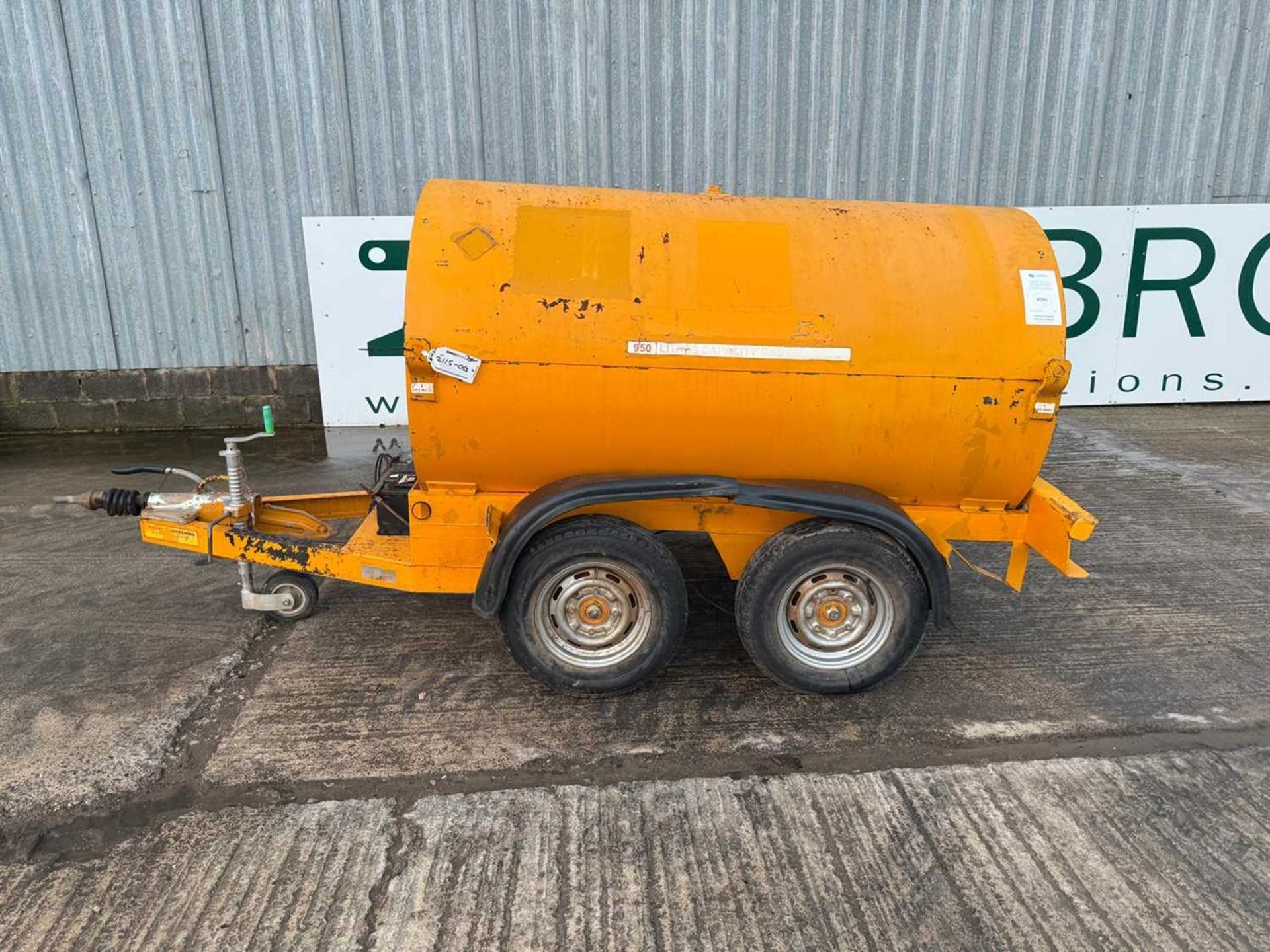 Twin Axle Bowser Trailer 950 Litre Bunded Fuel Tank With Electric Pump - Image 2 of 15