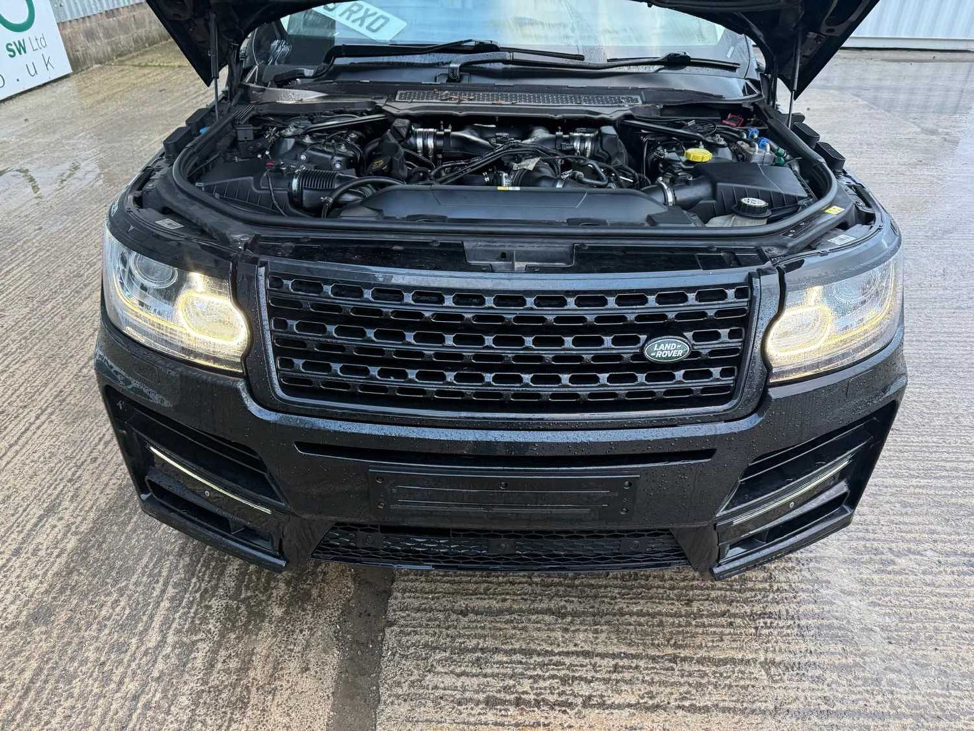 2013 Range Rover Autobiography , Auto-B SDV8, 4.4D Start/ Stop, Climate Control , Sat Nav, Blue toot - Image 28 of 32