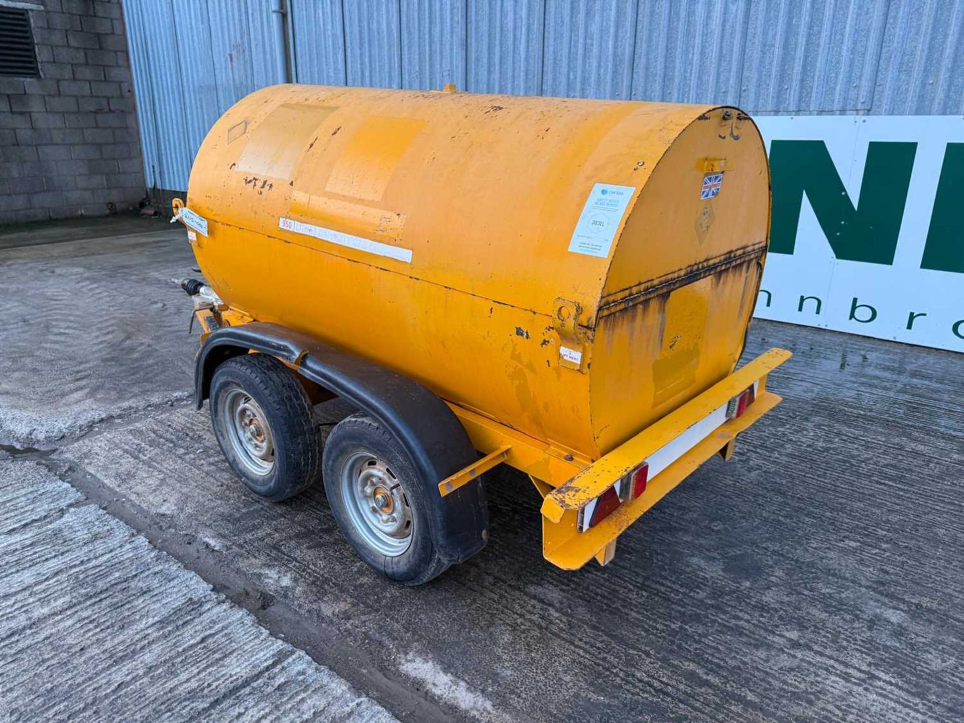 Twin Axle Bowser Trailer 950 Litre Bunded Fuel Tank With Electric Pump - Image 3 of 15