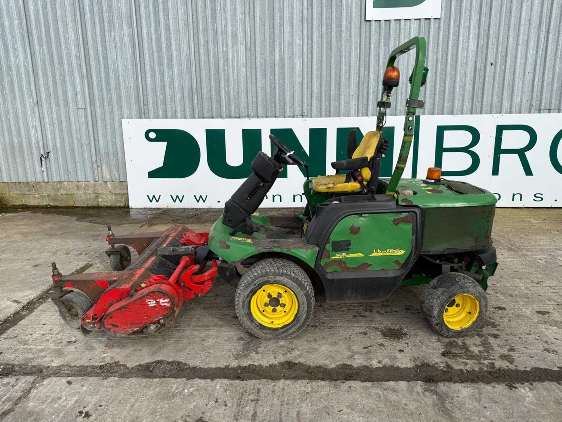 2013 John Deere 1445 Ride On Lawn Mower With flail Head - Image 2 of 21