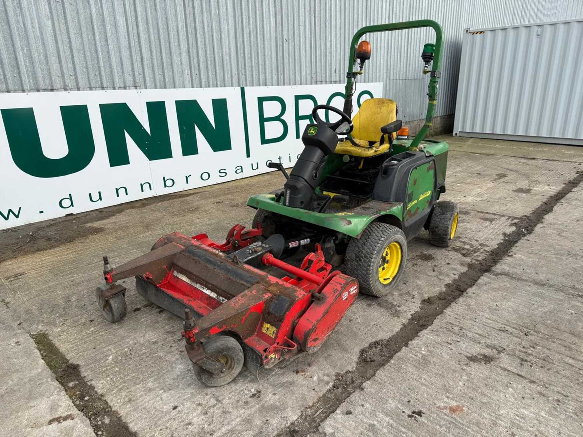 2013 John Deere 1445 Ride On Lawn Mower With flail Head