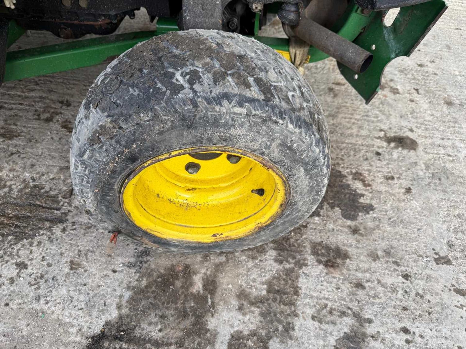 2013 John Deere 1445 Ride On Lawn Mower With flail Head - Image 10 of 21