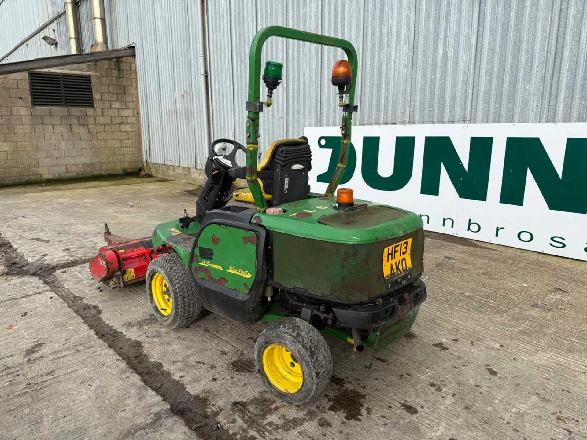 2013 John Deere 1445 Ride On Lawn Mower With flail Head - Image 3 of 21
