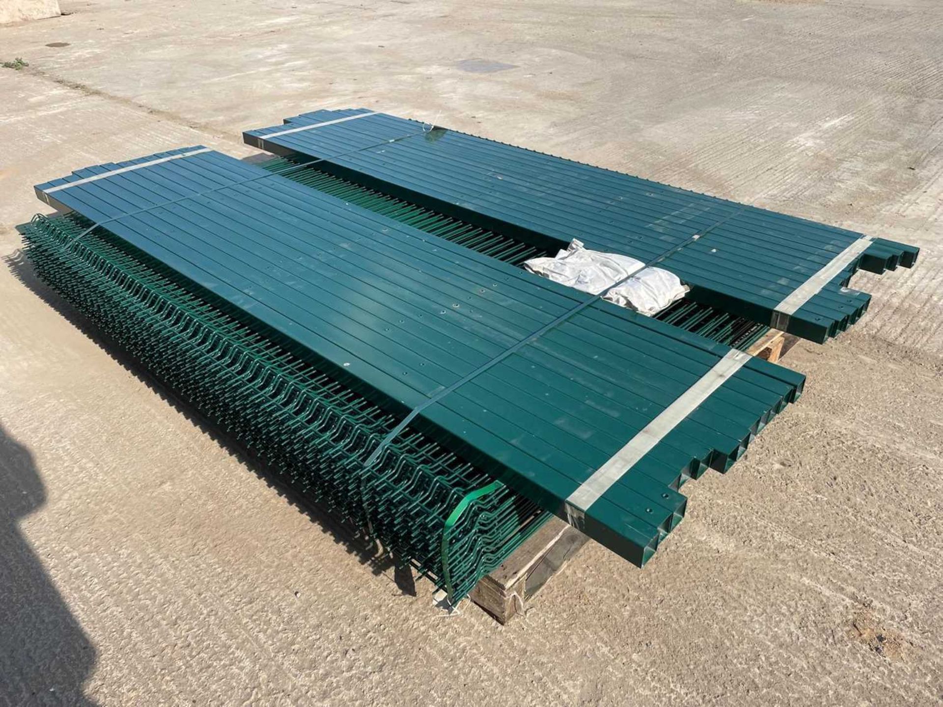Unused Security Fencing 25 Panels 5mm, 2.4M x 2.2M ,26 ,60mm x 60mm Posts + Fixings (Green) - Image 4 of 7