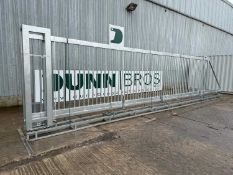 Unused Galvanised 30Ft x 6Ft 4" Electric Sliding Gate XPS30FS With Keys & Five Remote Fobs