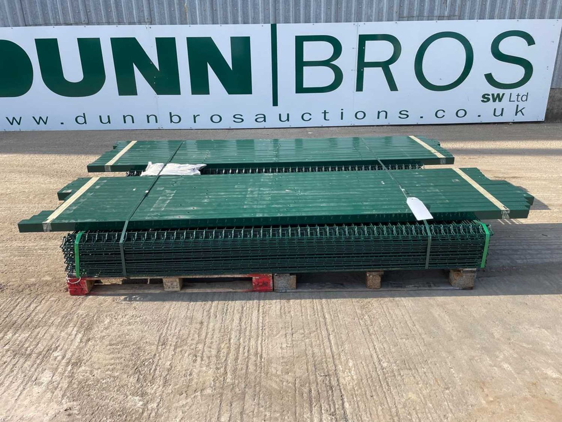 Unused Security Fencing 25 Panels 5mm, 2.4M x 2.2M ,26 ,60mm x 60mm Posts + Fixings (Green) - Image 2 of 7