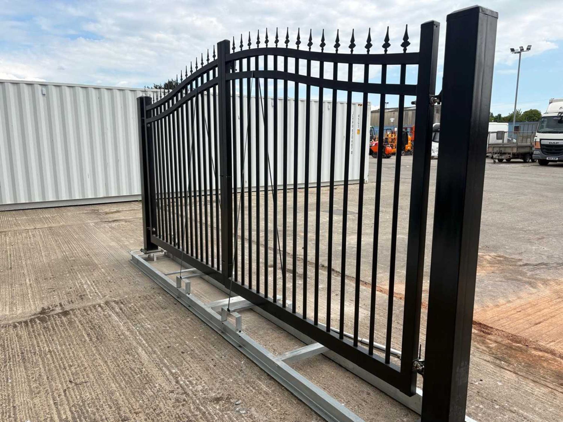 Unused 15.5Ft x 7.6Ft Electrical By Parting Gates With 6" x 6" Post - Image 5 of 9