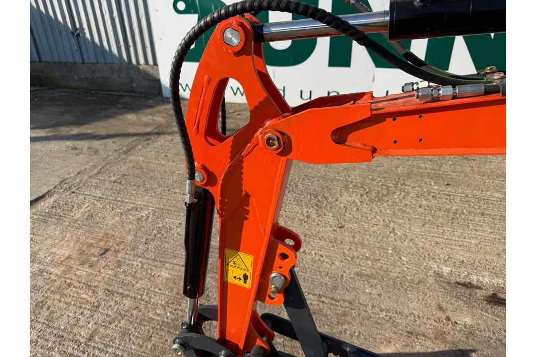 Unused 2026 AGT XK12G-R Mini Excavator With Blade, Canopy, Bucket & Manual Thumb, Aux Hoses, Petrol. - Image 16 of 36