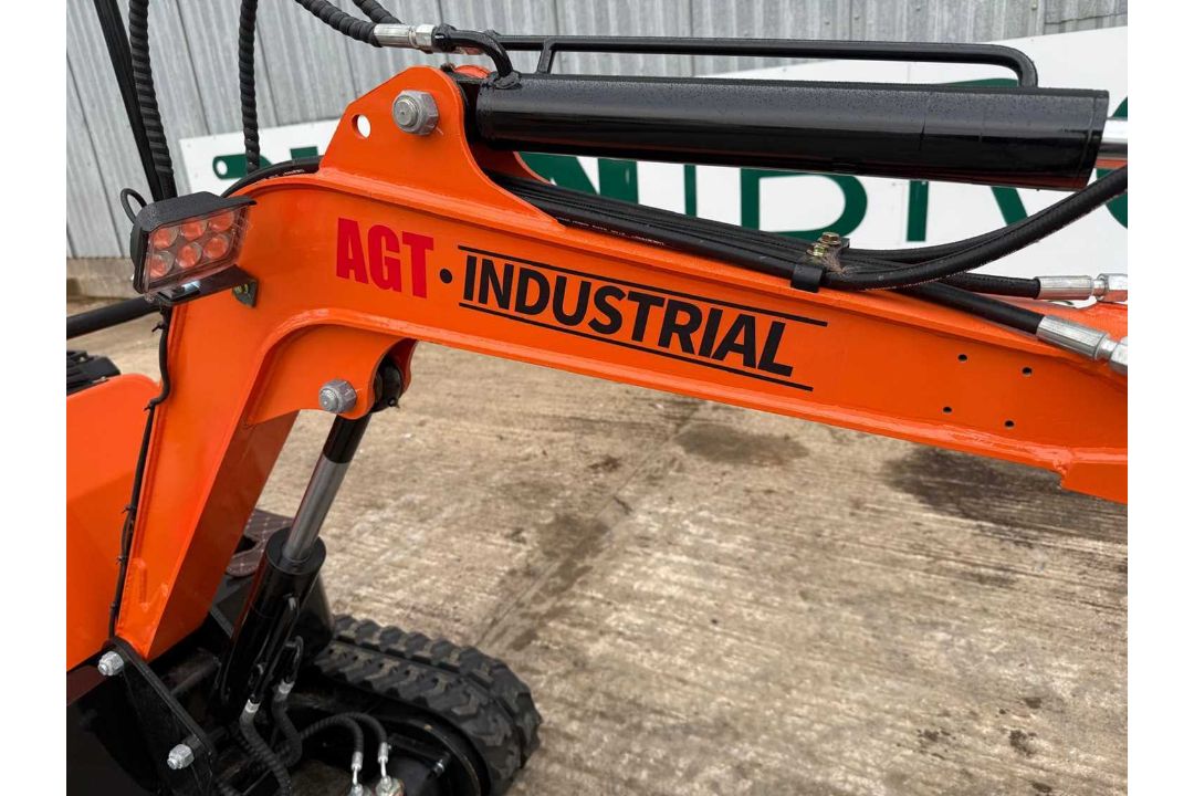 Unused 2026 AGT XK12G-R Mini Excavator With Blade, Canopy, Bucket & Manual Thumb, Aux Hoses, Petrol. - Image 20 of 36