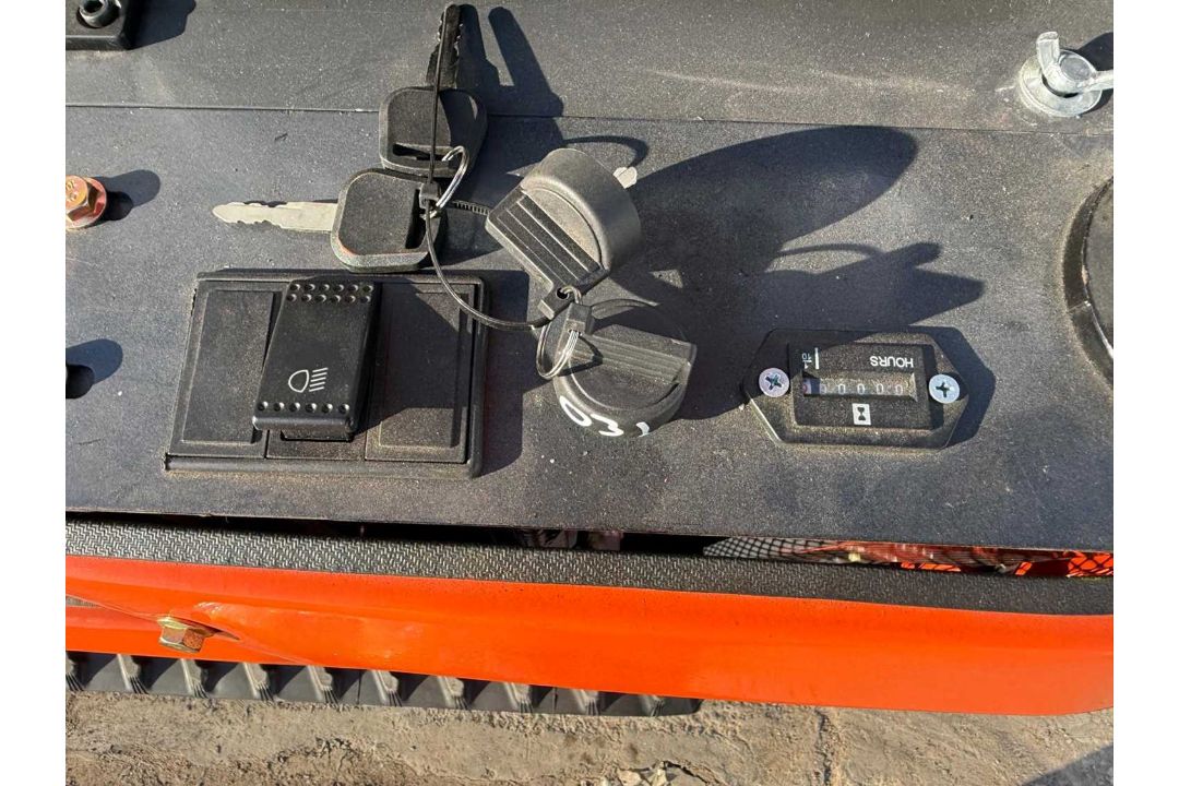 Unused 2026 AGT XK12G-R Mini Excavator With Blade, Canopy, Bucket & Manual Thumb, Aux Hoses, Petrol. - Image 22 of 36