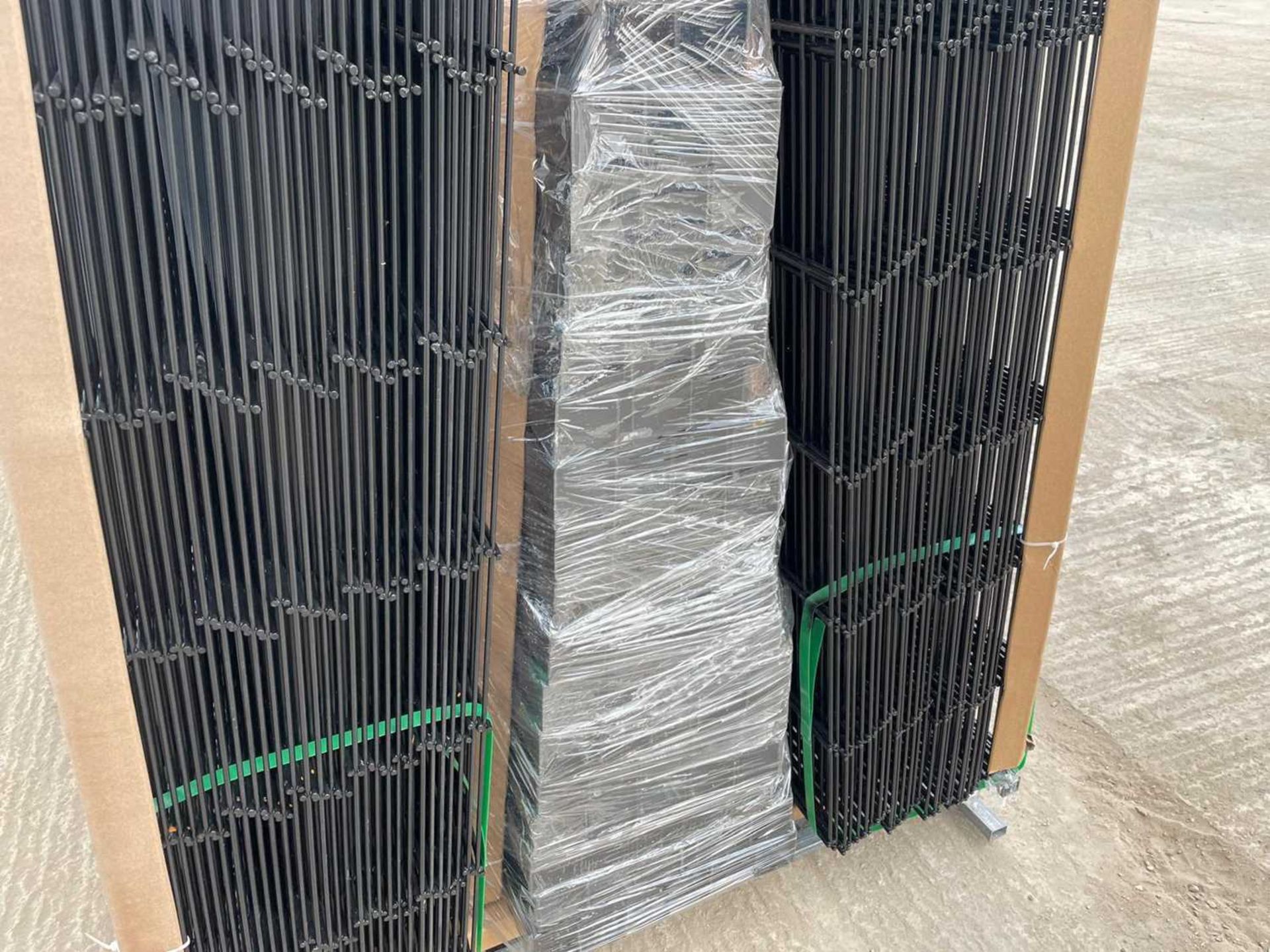 Unused Security Fencing 200M H/D 6mm Double Wire 65 Panels 3m x 2.4M, 66 Posts 60mmx 60mm (Black) - Image 7 of 9