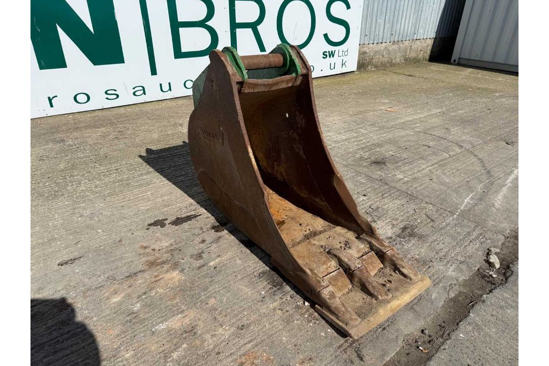 Used Digging Bucket 21"On 80MM Pins To Suit 20 Ton Excavator - Image 1 of 5