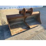 Grading Bucket 72" On 80mm Pins To Suit 20T Excavator
