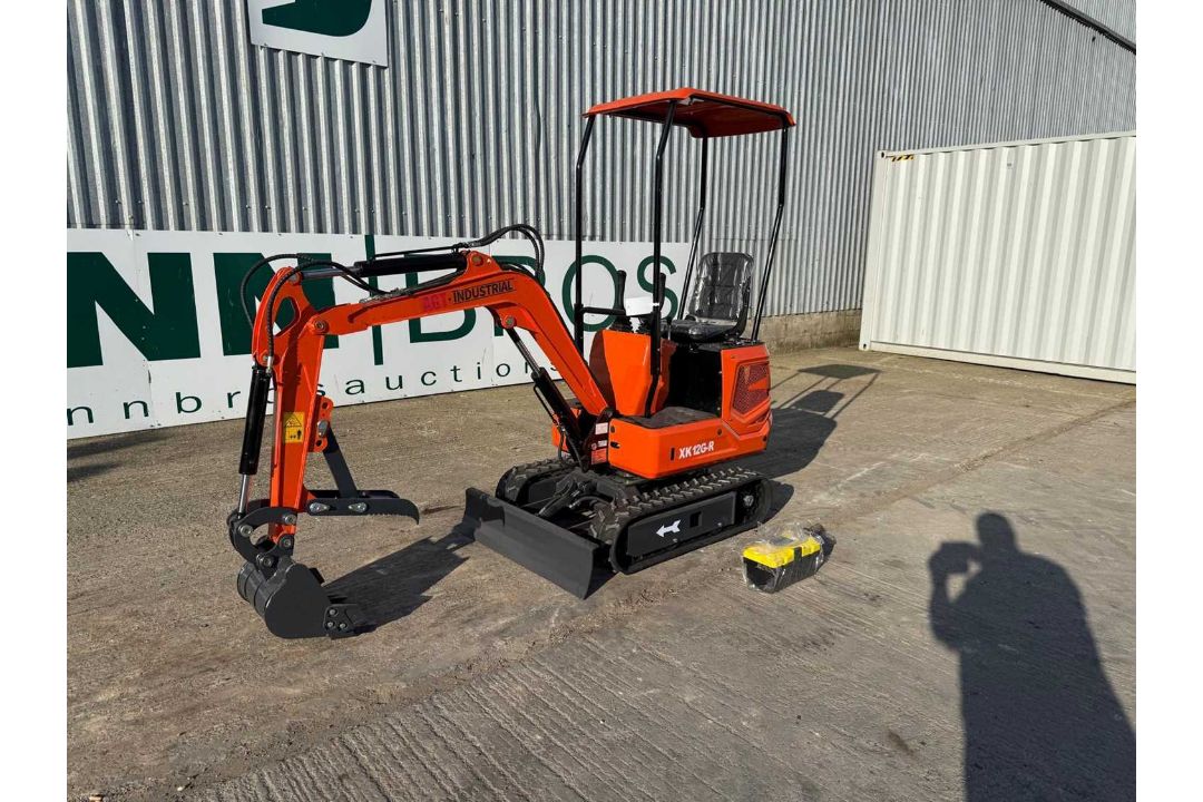 Unused 2026 AGT XK12G-R Mini Excavator With Blade, Canopy, Bucket & Manual Thumb, Aux Hoses, Petrol. - Image 1 of 36